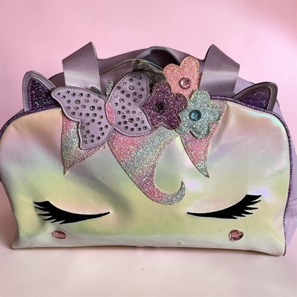Not Rated Kids Iridescent Unicorn Duffel Bag in Lavender, Pink, Mint